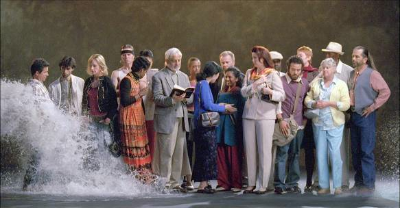 Bill Viola, The Raft, May 2004, video/sound installation room dimensions: 9x7x4 meters, color high-definition video projection on wall (396.2x223 cm) in darkened space; surround sound system Performers: Sheryl Arenson, Robin Bonaccorsi, Rocky Capella, Cathy Chang, Liisa Cohen, Tad Coughenour, Tom Ficke, James Ford, Michael Irby, Simon Karimian, John Kim, Tanya Little, Mike Martinez, Petro Martirosian, Jeff Mosley, Gladys Peters, Maria Victoria, Kaye Wade, Kim Weild, Ellis Williams Foto Kira Perov