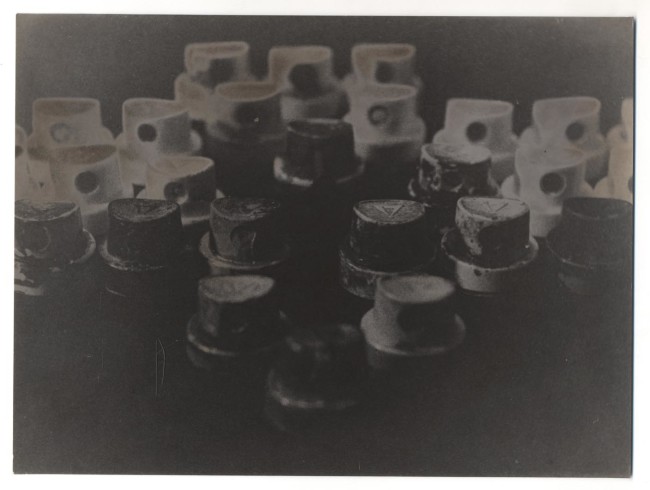 Cuoghi Corsello, L'Esercito Dei Tappi, 1992, stampa fotografica in bianco e nero su carta Ferrania Anni 60, 23x31.3 cm