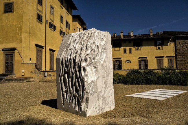 Giuseppe Penone, Anatomia, 2011 e Pelle di marmo, 2001 (5 lastre), marmo © Paolo Frullini