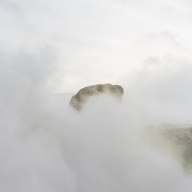 Quattro, TerraProject Photographers, Isola di Vulcano, ottobre 2008. Vapori sulfurei sul cratere del vulcano.