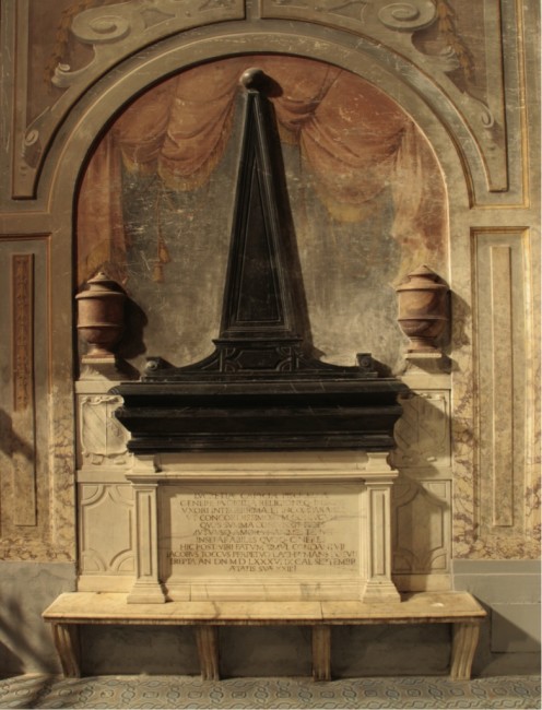 Monumento funerario di Lucrezia Capece Piscicelli, Cappella Tocco, Chiesa di Santa Caterina a Formiello, Napoli