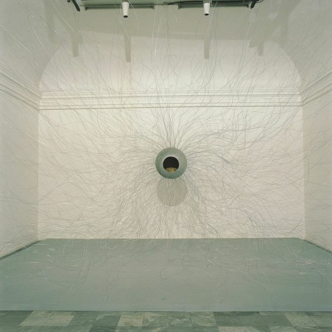 Luigi Mainolfi, Sole nuovo, 1992-1993, alluminio e ferro, dimensioni ambiente