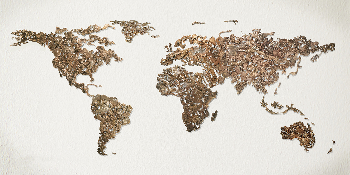 Dario Goldaniga, World Map, 2016, assemblaggio di colature di bronzo, 100x220 cm, esemplare unico