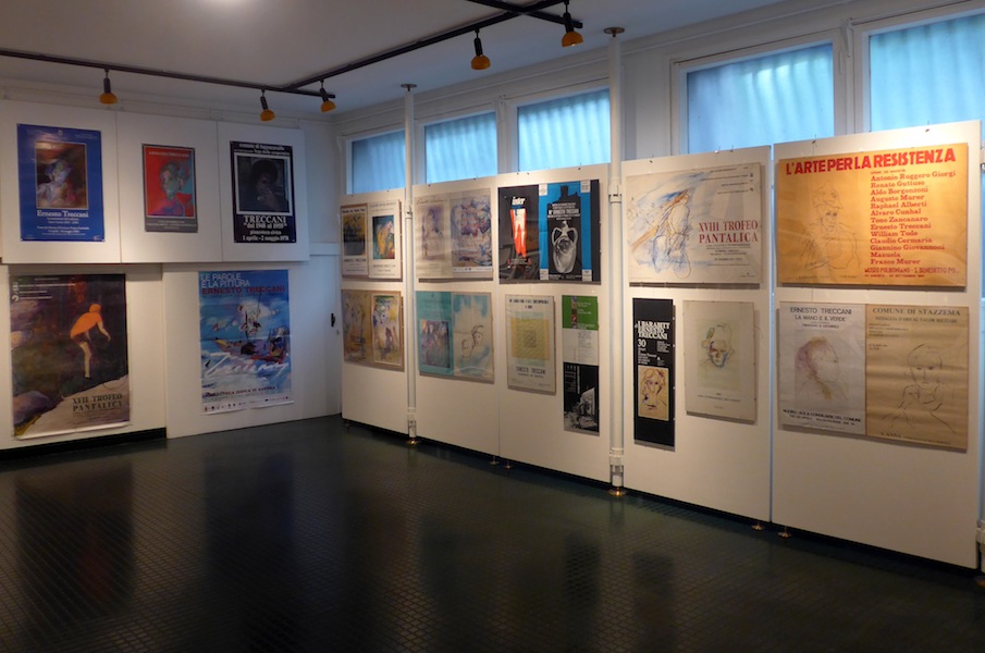 Ernesto Treccani, cinquant’anni nei manifesti. Arte, cultura, società e politica, veduta della mostra, Fondazione Corrente, Milano