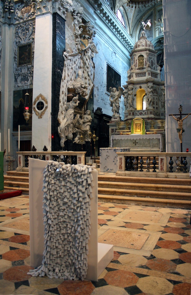 Alberto Gianfreda, altare e ambone, vista d'insieme, Chiesa di San Nicola da Tolentino, Venezia