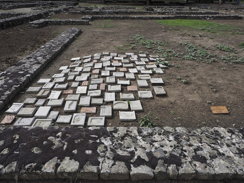 In principio è la Terra, veduta della mostra (Gaia Carboni e Alessia Consonni), Area Archeologica di Libarna, Serravalle Scrivia (AL) Foto di Andrea Repetto