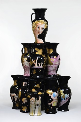 Patrizio Di Massimo, Perbacco, 2016, 14 hand painted ceramics, pure gold / 14 ceramiche dipinte a mano, oro zecchino, approx 180x105x105 cm Unique / Unico