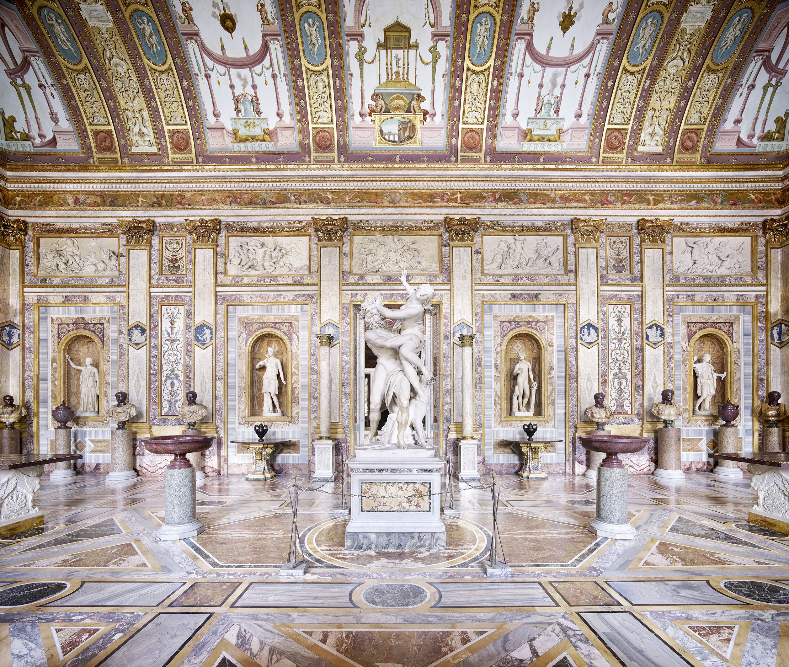 Salone degli Imperatori, Galleria Borghese. Foto: © Candida Höfer