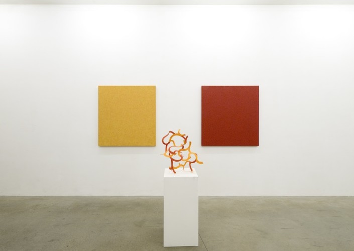 Paolo Iacchetti. Red Yellow and Blue, veduta della mostra, Galleria Monopoli, Milano Foto Paolo Vandrasch