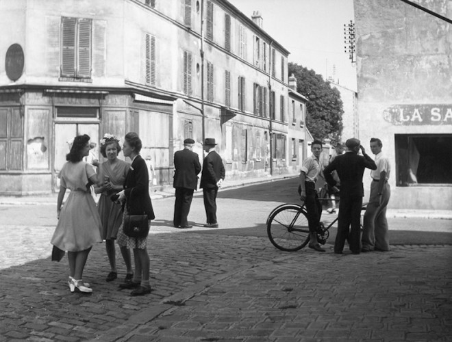 Robert Doisneau, Dimanche matin, Arcueil Cachan, 1945