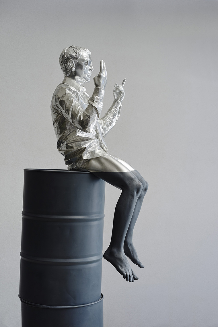 Willy Verginer, Where has the Stockbroker gone, 2015, lindenwood, arcryl color, aluminum leaf, iron, 270x93x64 cm